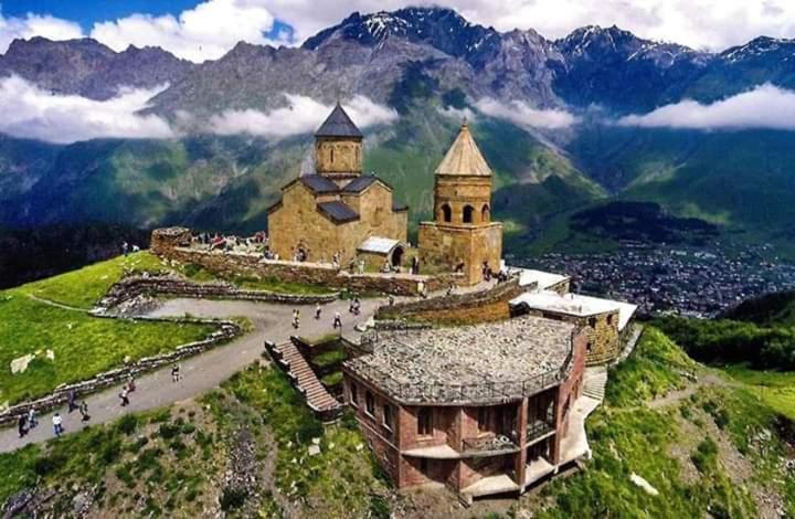 Hotel Kazbegi 1 Buitenkant foto
